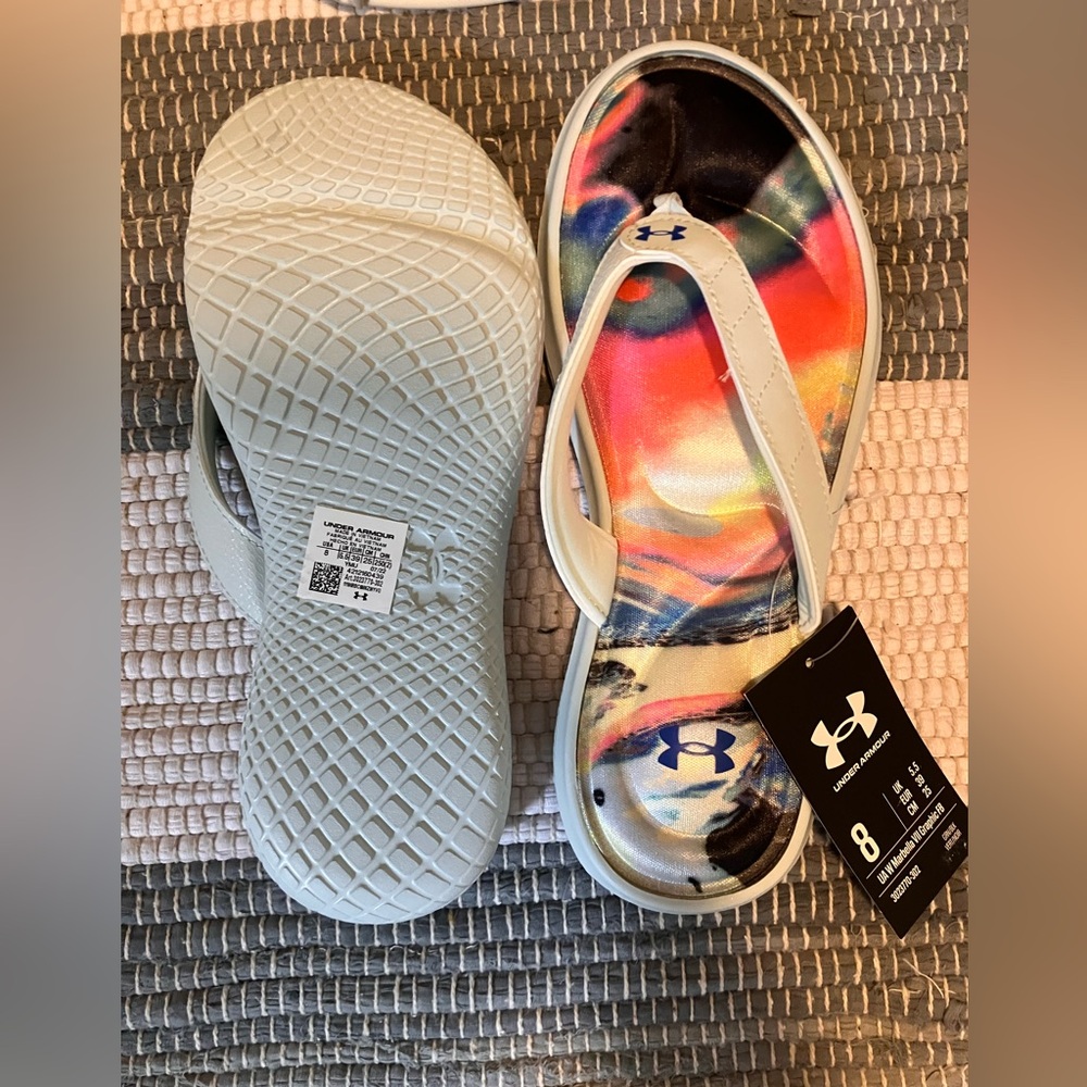 NWT Under Armor Marbella VII graphic Cushioned Flip Flops 8